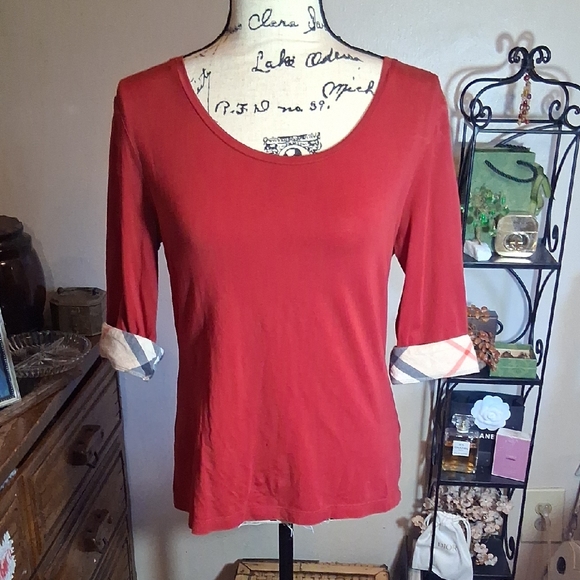 Burberry Women's Red Top with Nova Check Cuffs Size Medium - Picture 1 of 13